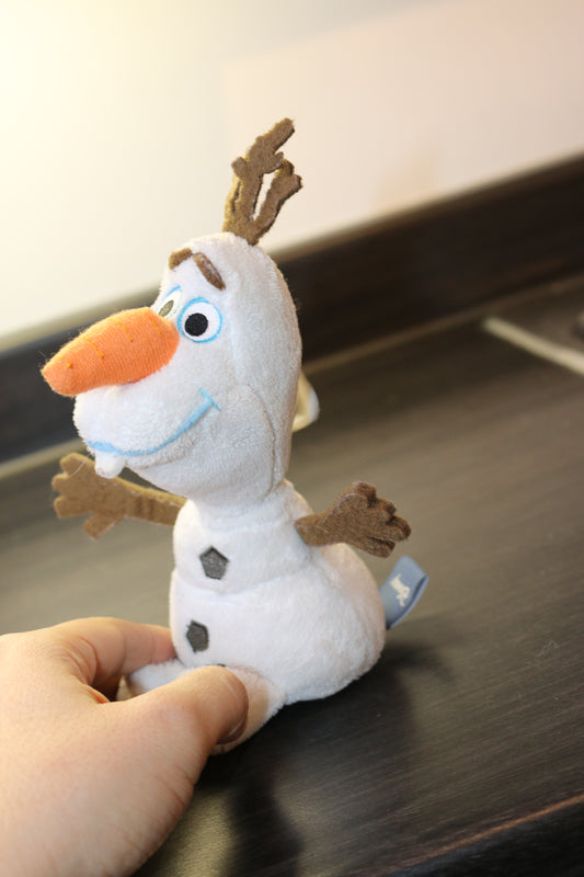 Disney Store Plush Olaf Frozen Clip-On 7" Backpack ~ Duffle Bag