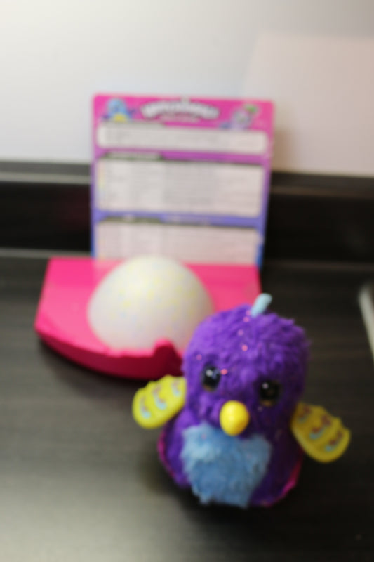 Spin Master Hatchimals 5” Draggle Dragon Interactive Toy Hatched Purple Blue