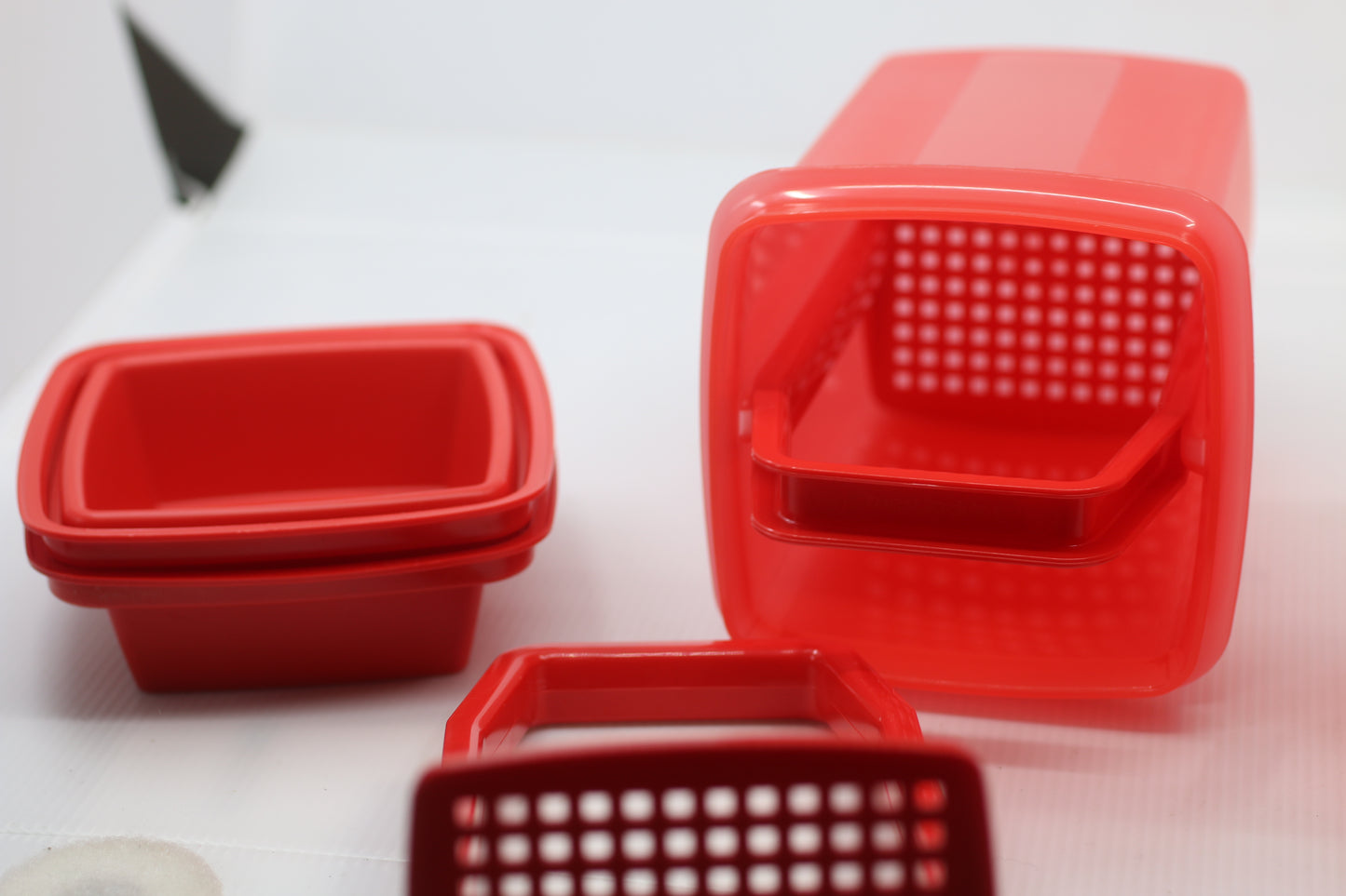 1330-11 Tupperware 3pc Pick a Deli Pickle Jalapeno Keeper Container Fuchsia Pink