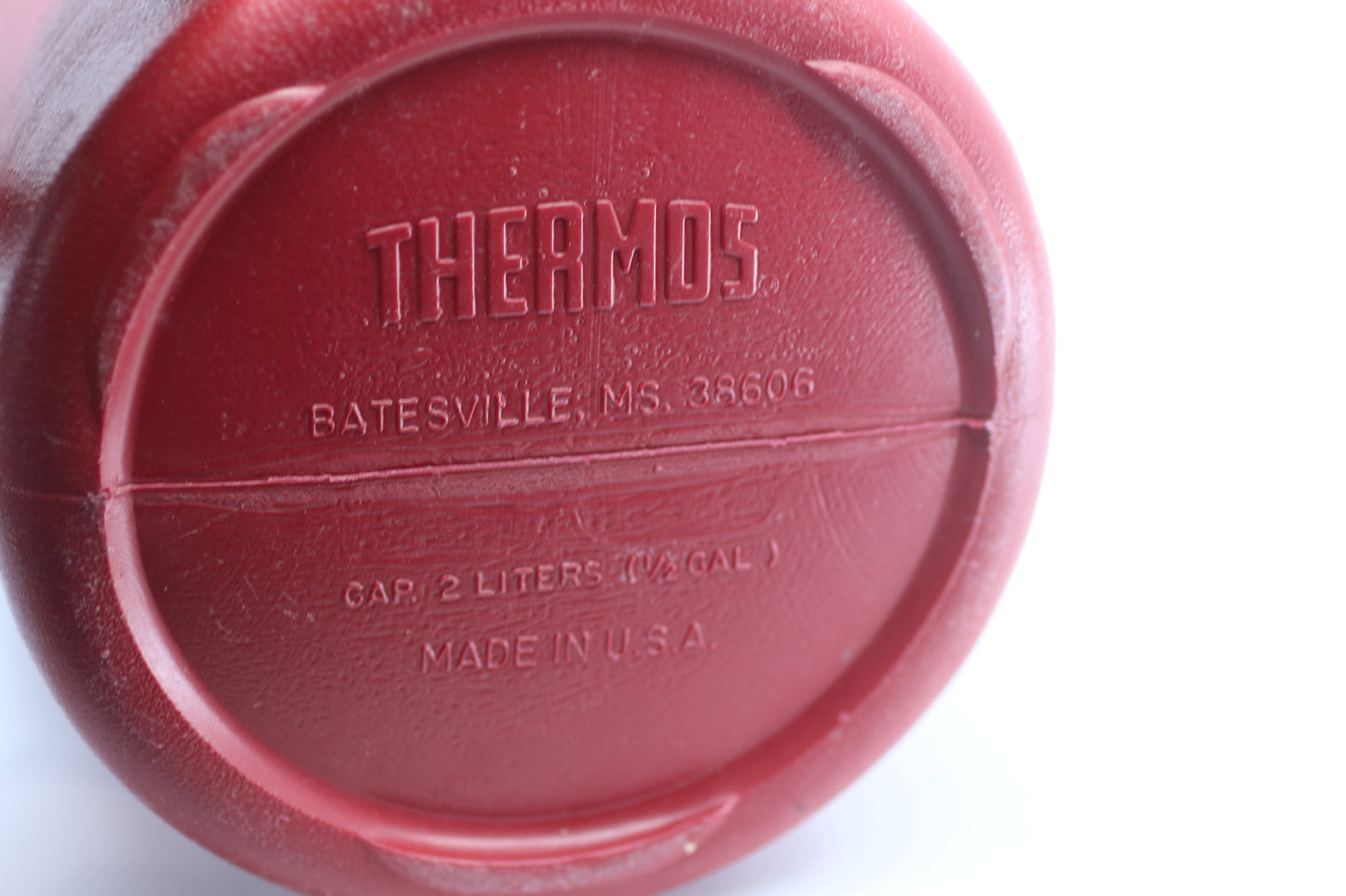 Vintage Red Thermos #38606 With Handle 1/2 Gallon 2 Litres Made in the U.S.A.