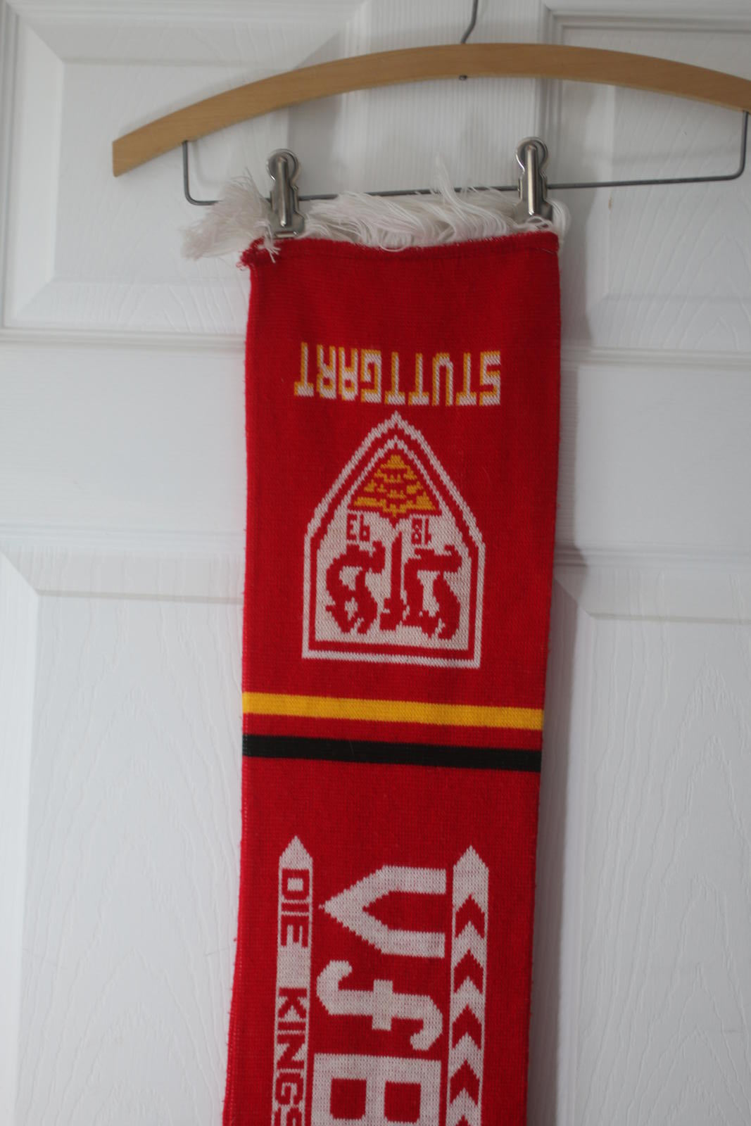 VfB Stuttgart Scarf – “Die Jungs vom Cannstatter Wasen” Red Knit Football Schal