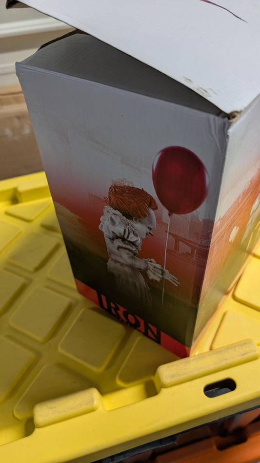 Iron Studios Pennywise Horror Series 1/6 Scale Figure