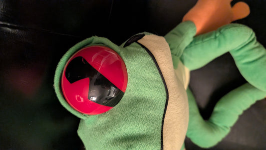 Rainforest Cafe Large 21 Inch Tree Frog Plush Stuffed Animal