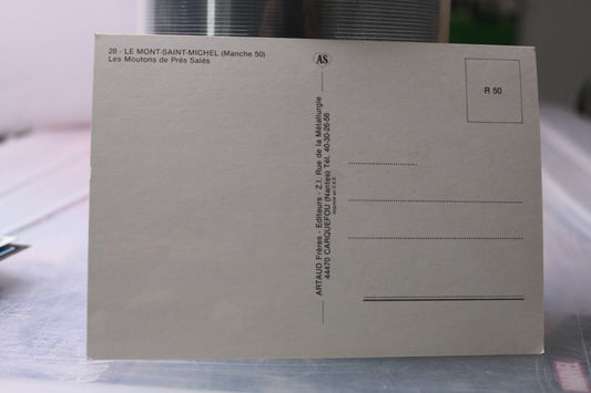 Vintage Post Card 28 - Le Mont-Saint-Michel Manche Les Moutons De Près Salés