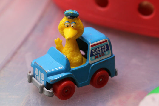 1982 Hasbro Muppets Inc Die Cast Big Bird Mail Truck 1982 Vintage Sesame Street