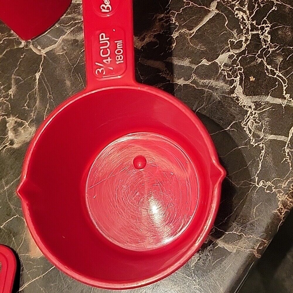 4 Piece Betty Crocker Red Nesting Measuring Cups Set 1/4 1/3 1/2 1 Cup + 1 More