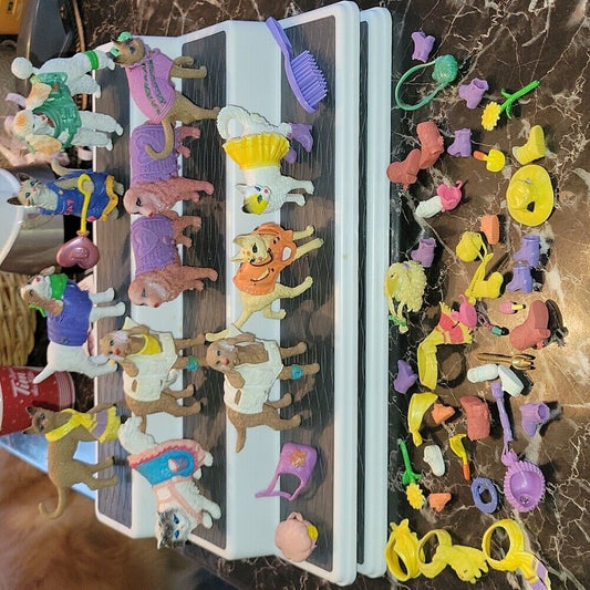 Vintage Chap Mei Vogue Cats 'N Fun Kitties Dog Accessories Fun Timid Plastic Lot