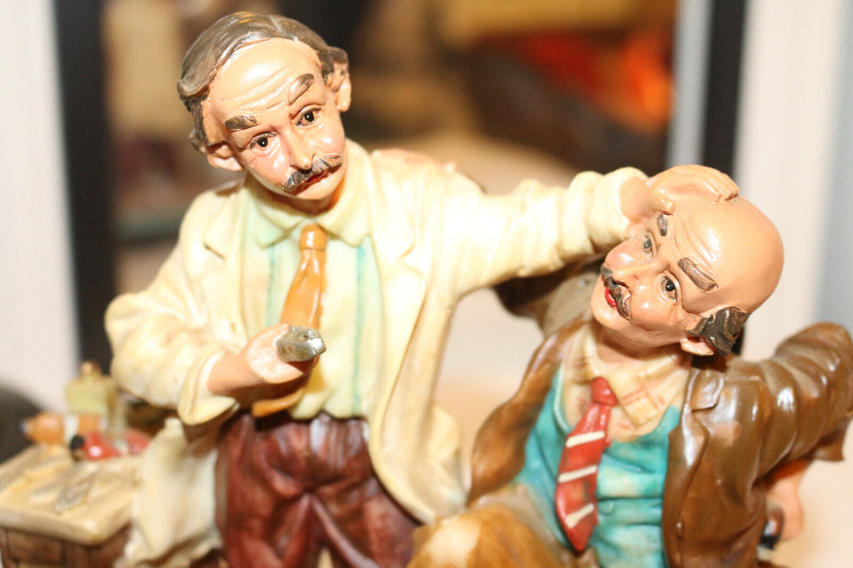 Porcelaine De Capodimonte Barbier, Client Statue Coiffeur Heritage Collection