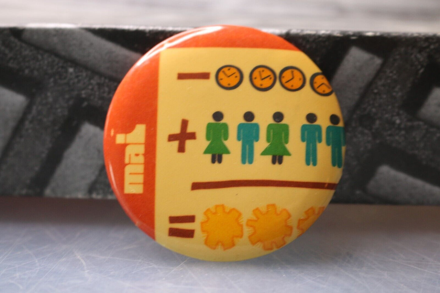 Vintage Macaron Pinback Québec Buttom Mai Heures De Travail Hommes Femmes Argent