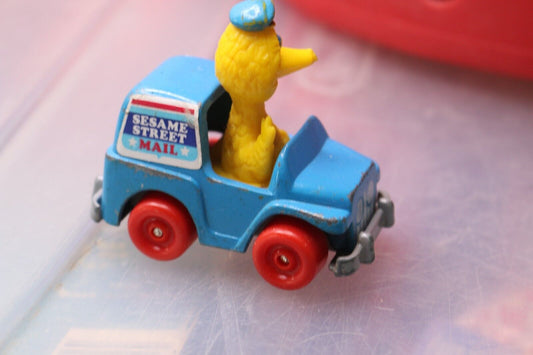 1982 Hasbro Muppets Inc Die Cast Big Bird Mail Truck 1982 Vintage Sesame Street