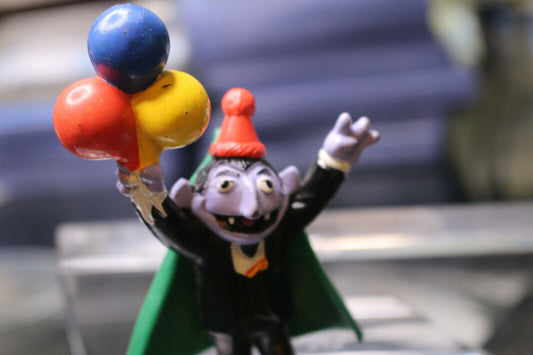 Vintage The Count Birthday Balloons Pvc Figure Sesame Street Applause Vampire