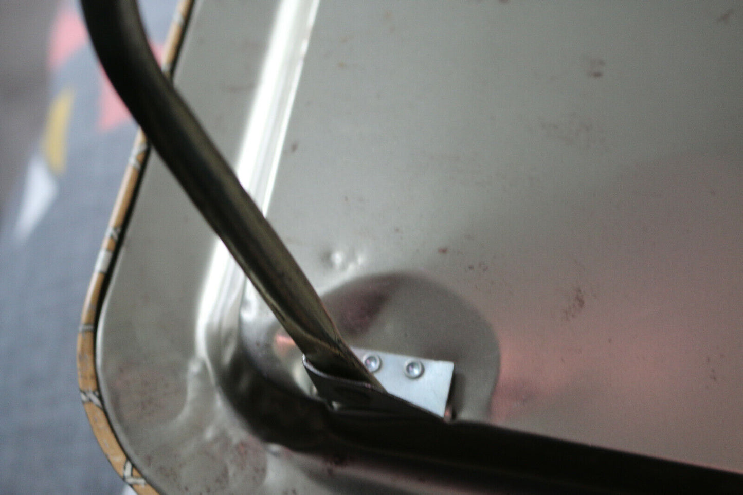 Vintage 1985 Lovable Huggable Pound Puppies Metal Folding Dinner Tray By Tonka