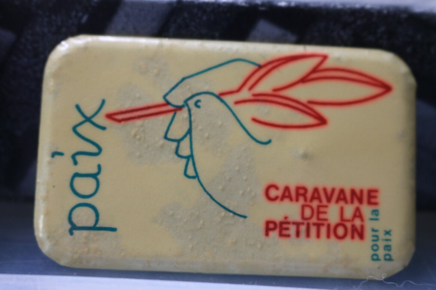 Vintage Macaron Pinback Québec Paix Caravane De La Pétition Pour La Paix