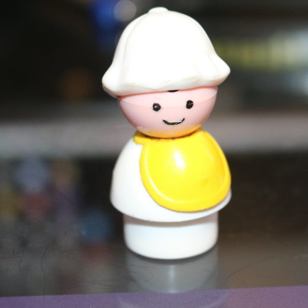 Vintage Fisher Price Little People Nursery Baby With Yellow Bib And White Bonnet