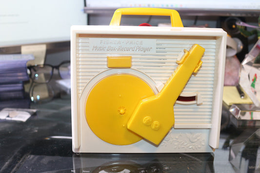 22.03.27.5 Fisher Price Réédition 2014 Mattel Music Box Record Player For Cd