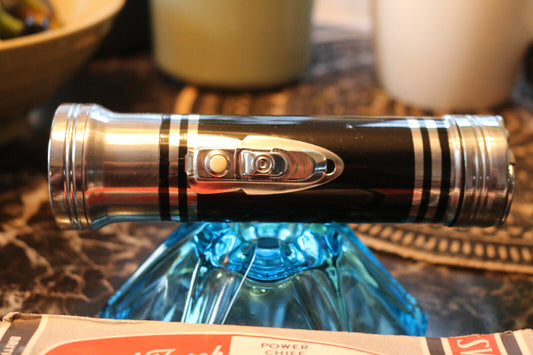 Swallow Trade Mark Brand Flashlight 300 Feet Beam In Box Fixed-Focus Spotlight