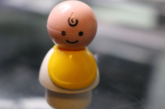 Vintage 1970'S Fisher Price Little People #761 Nursery Baby W/ Bib Rare