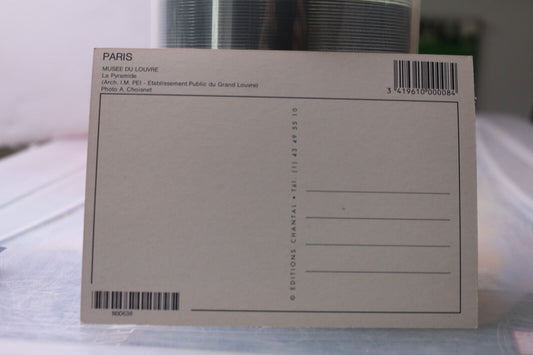 Vintage Post Card Paris Musée Du Louvre La Pyramide France