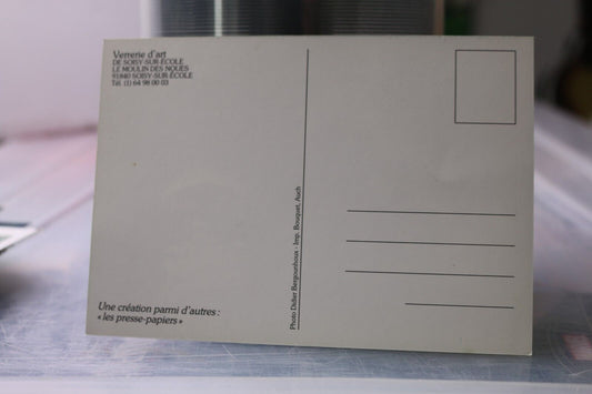 Vintage Post Card Verrerie D'Art Une Création Parmi D'Autres Les Presse-Papiers