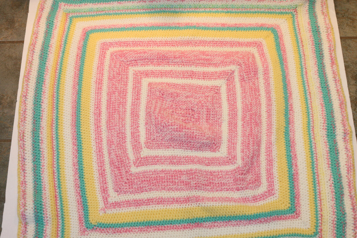 Mandala Crochet Baby Afghan Pink Green Yellow Handmade Couverture