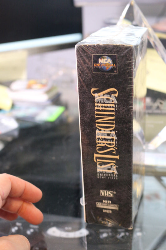 "Schindler'S List" Vhs Movie- Liam Neeson, Ralph Fiennes, Ben Kingsley English