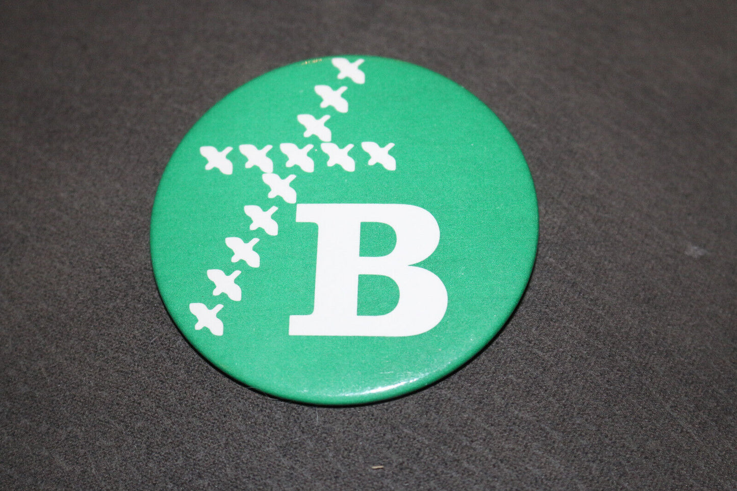 Birds B Green&White Buttons Pin Back Macaron Vintage Canada