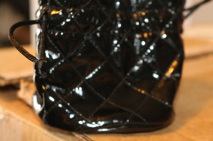 Guess Make Up Pouches Bag Holder Black Patent Leather