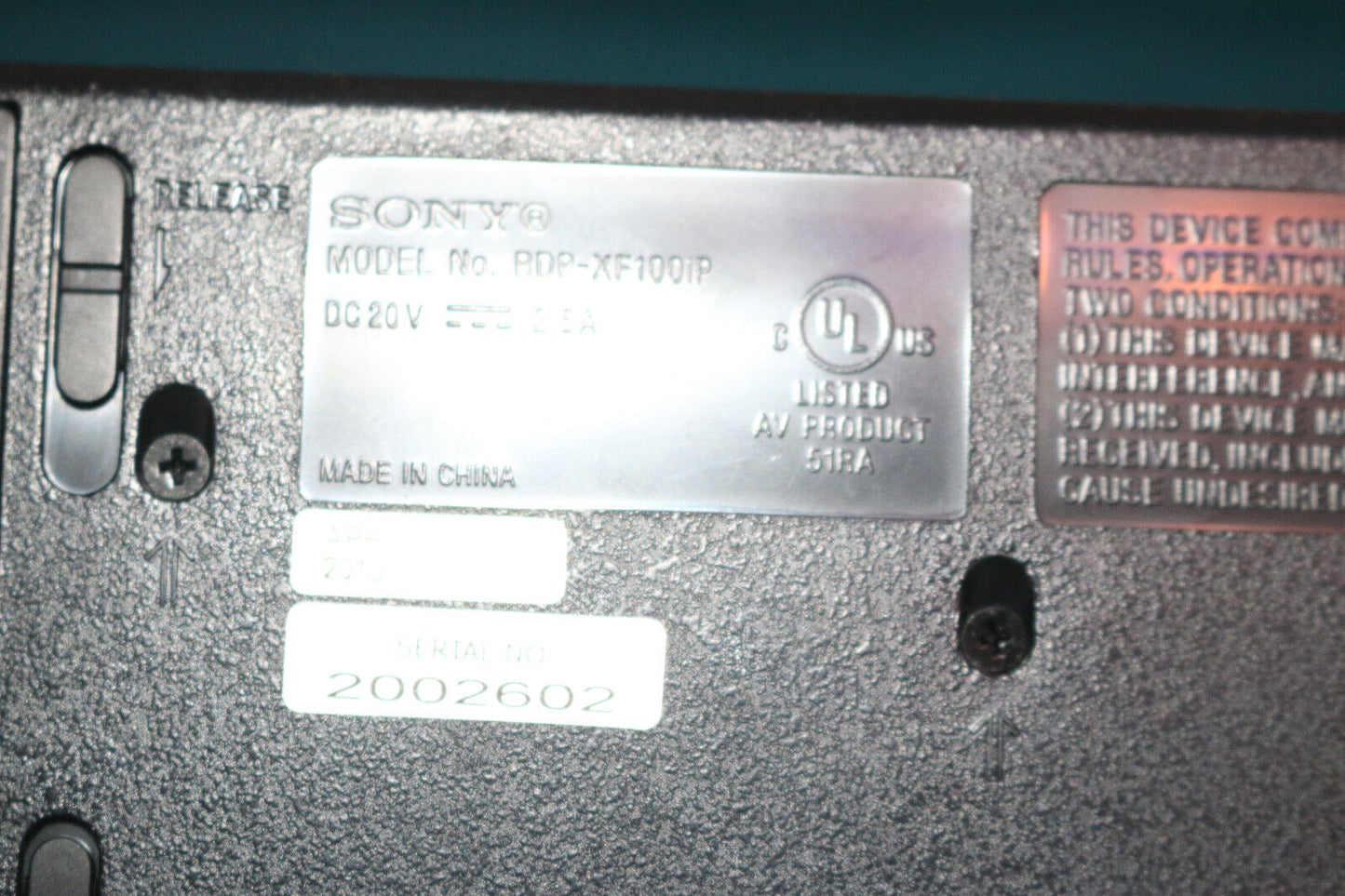 Sony Personal Audio Docking System Radio Ipod & Iphone Model No Rdp-Xf1001P