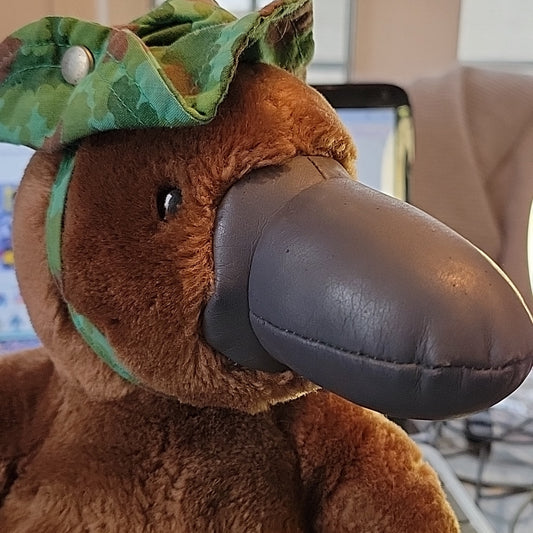 Dakin Platypus 1987 Austalia Hat Safari Stuffed Plush Vintage Toy