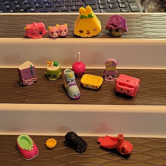 Lot Of Shopkins Mini Toys Figure Accessories Mixed Series Collectibles