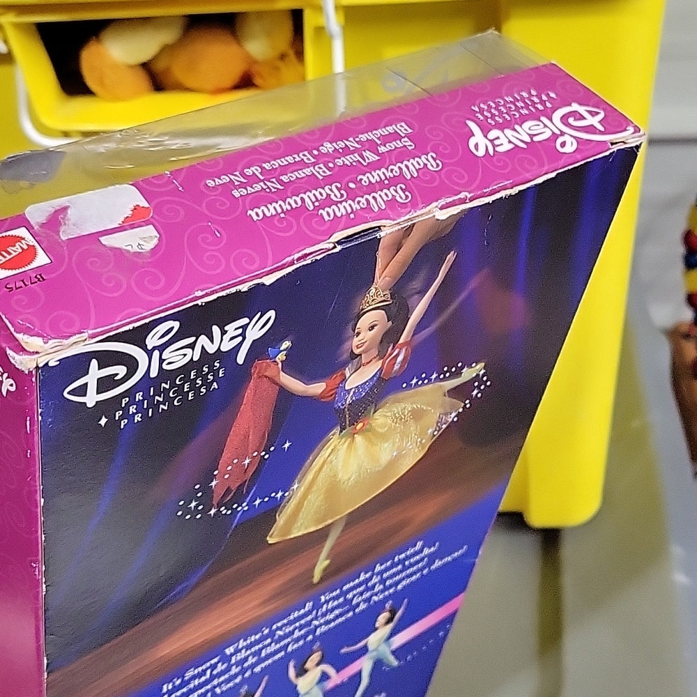 Disney Princess She Spins! Ballerina Mattel Snoe White Doll B7175