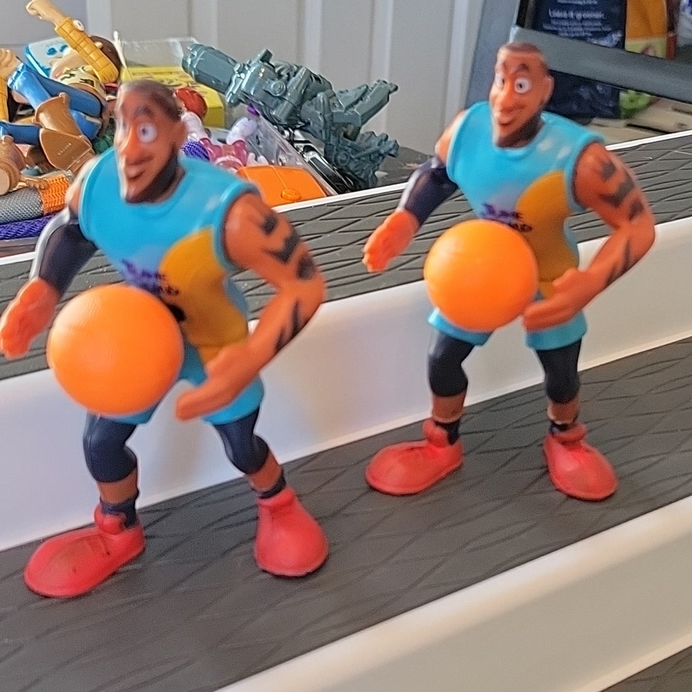 McDONALD'S 2021 SPACE JAM 2 HAPPY MEAL TOYS! LEBRON JAMES! PICK YOUR  FAVORITES!