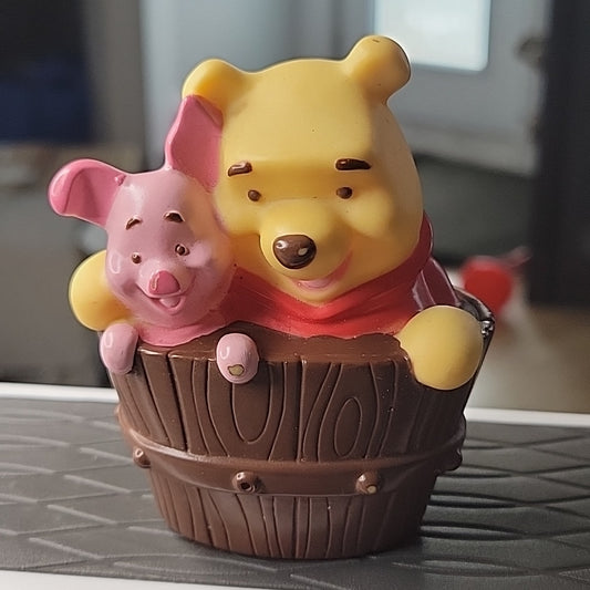 Winnie The Pooh And Piggly Pig Toy Figure In Bath