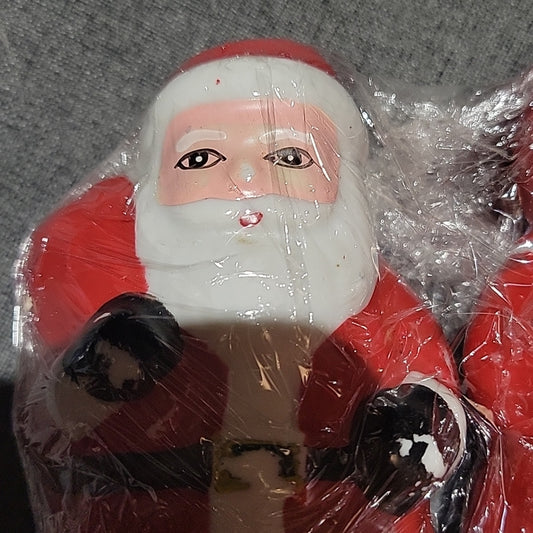 Lot Of Salt & Pepper Santa Claus Shaker Ceramic Christmas Decoration Center Tabl