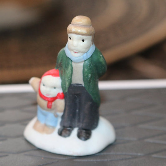 Large Pieces Christmas Village Figurine Lot People Accessories Figures Lot Of 3