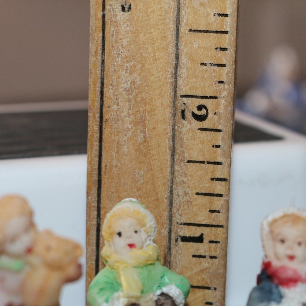 Large Pieces Christmas Village Figurine Lot People Accessories Figures Lot #4