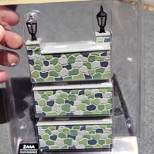 Lemax Fieldstone Wall Lighted Christmas Village House Accessory 44179W 2004 Rare