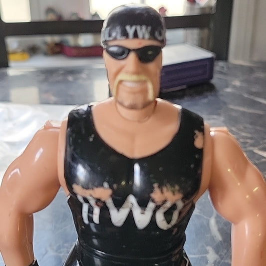 Hollywood Hulk Hogan Toybiz 1998 5" Wcw Wrestling Figure