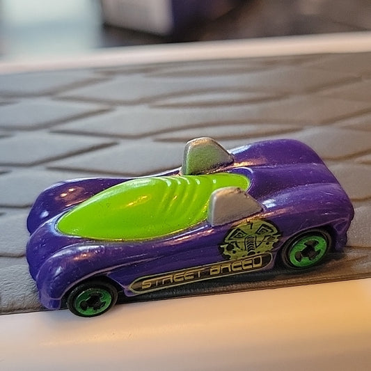 Hot Wheels Atomix - Highway 35 World Race Street Breed Power Pipes Micro Machine