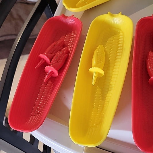 Vintage Set Of 8 Dishes And Vintage Corn Holders On The Cob