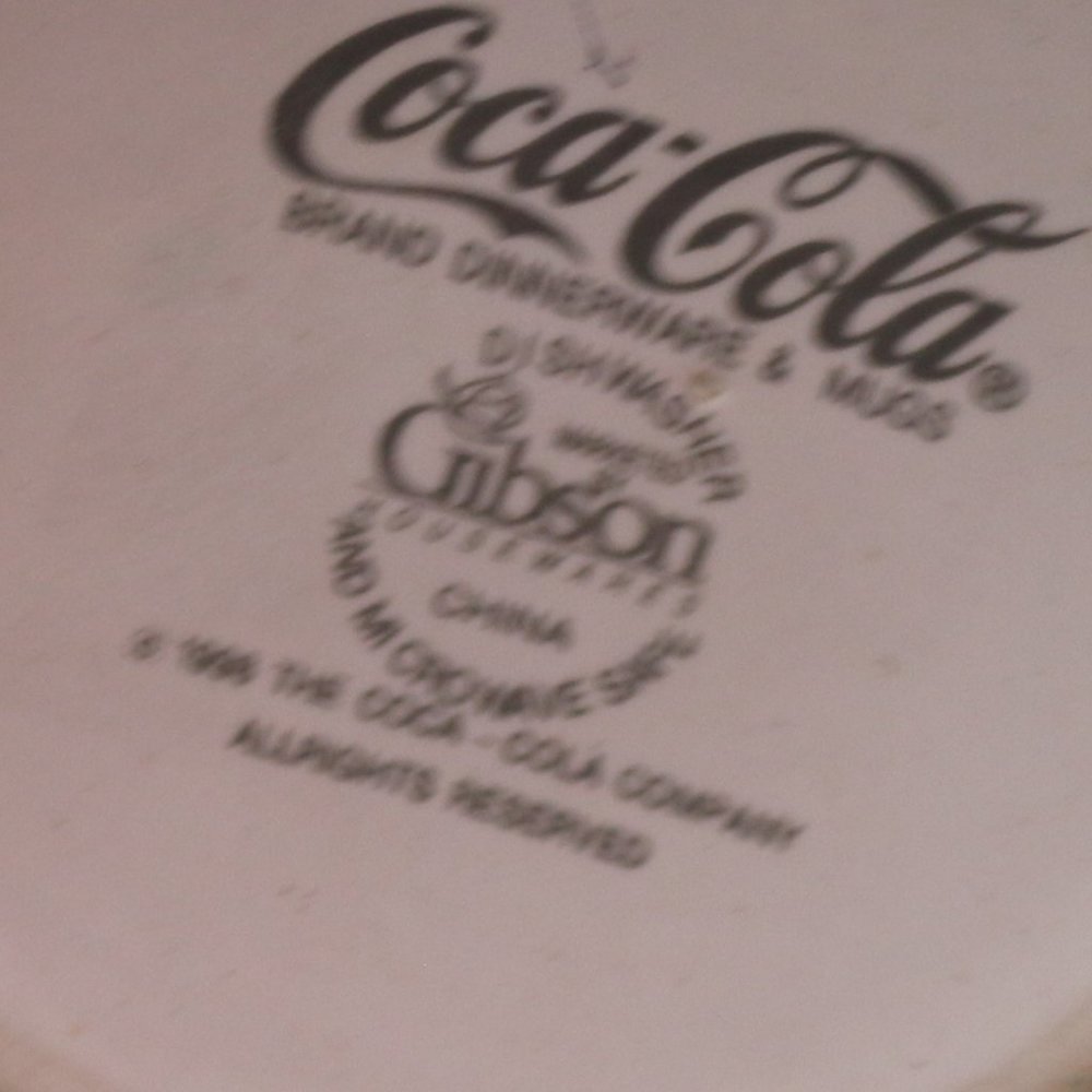 1997 Coke Gibson 16Oz Ceramic Coca Cola "Happy Polar Bear Group" Coffee/Tea Mug