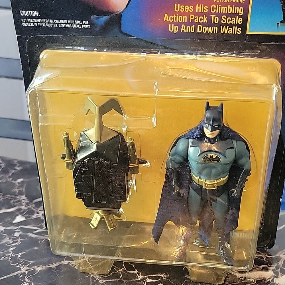 1990 Kenner The Dark Knight Collection Wall Scaler Batman Figure On Card Vintage