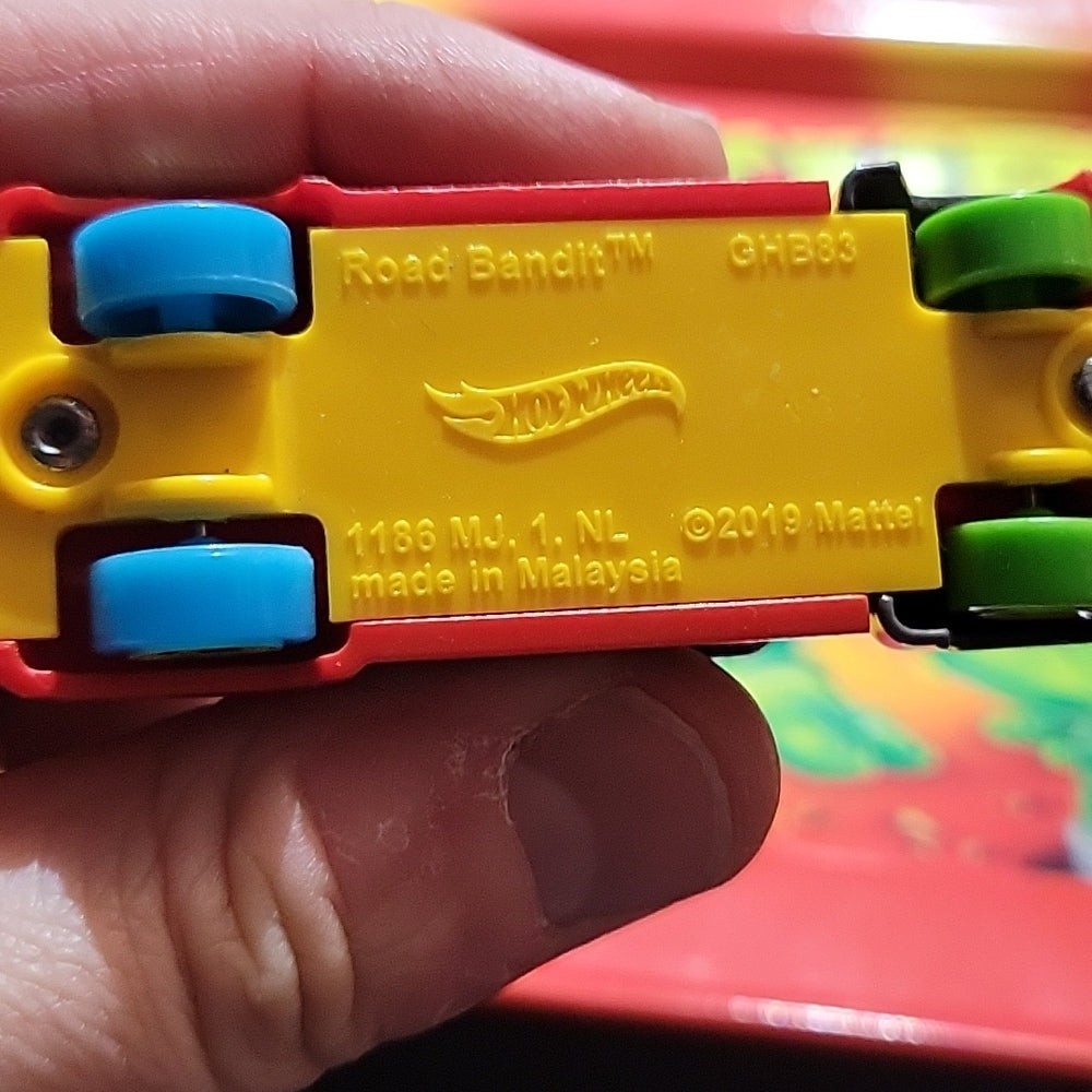 Road Bandit (Dark Gray) - Hw Art Cars - Hot Wheels Basic Loose (2021)