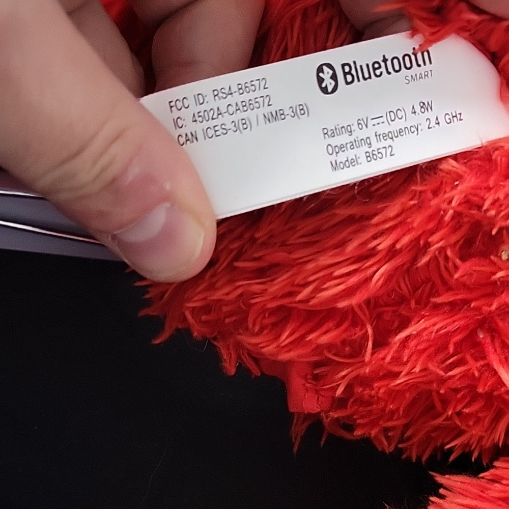 Playskool B6572 Elmo Love 2 Learn Red Bluetooth Interactive Talking Plush Toy