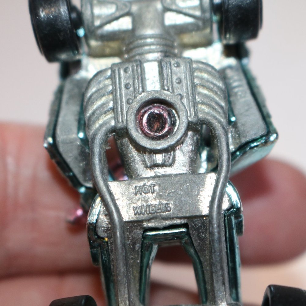 Rare Vintage 1986 Hot Wheels Zombot Uh Space Robot W/ Purple Gun