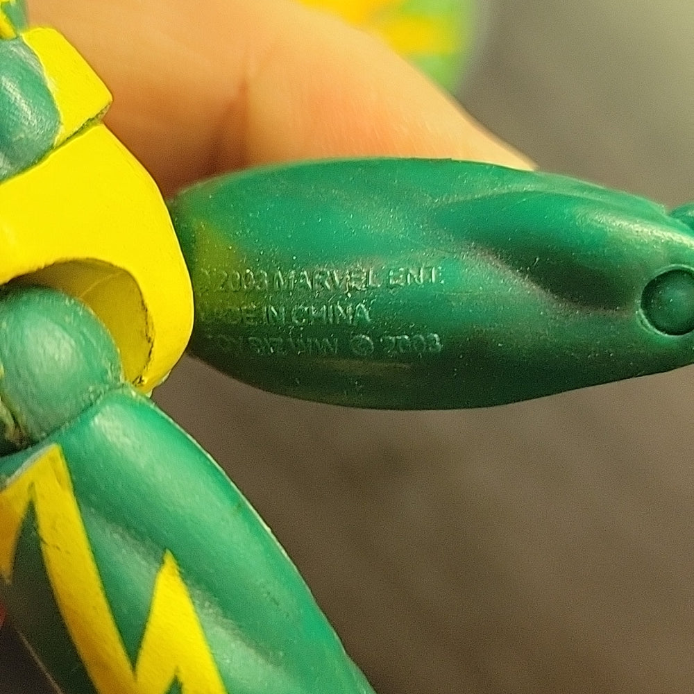 Electro Sinister Six Marvel Legends Toybiz 2004 Spider-Man Classics Loose