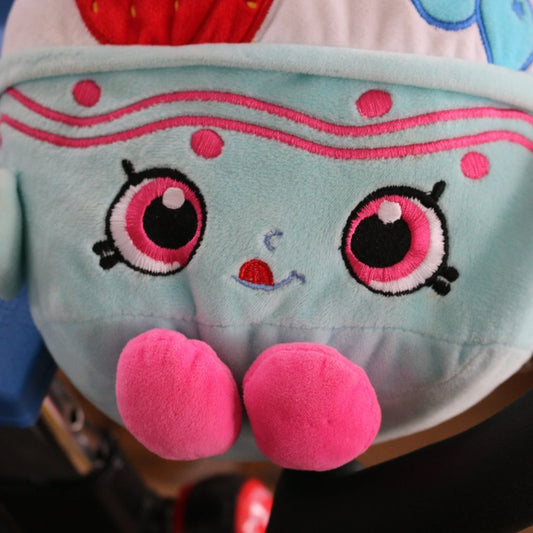 Shopkins 12-Inch Yo-Chi Jumbo Plush Peluche Toy