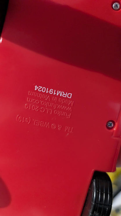 NECA Gremlins Gizmo Red Corvette Wind Up Car Figure Toy Figurine