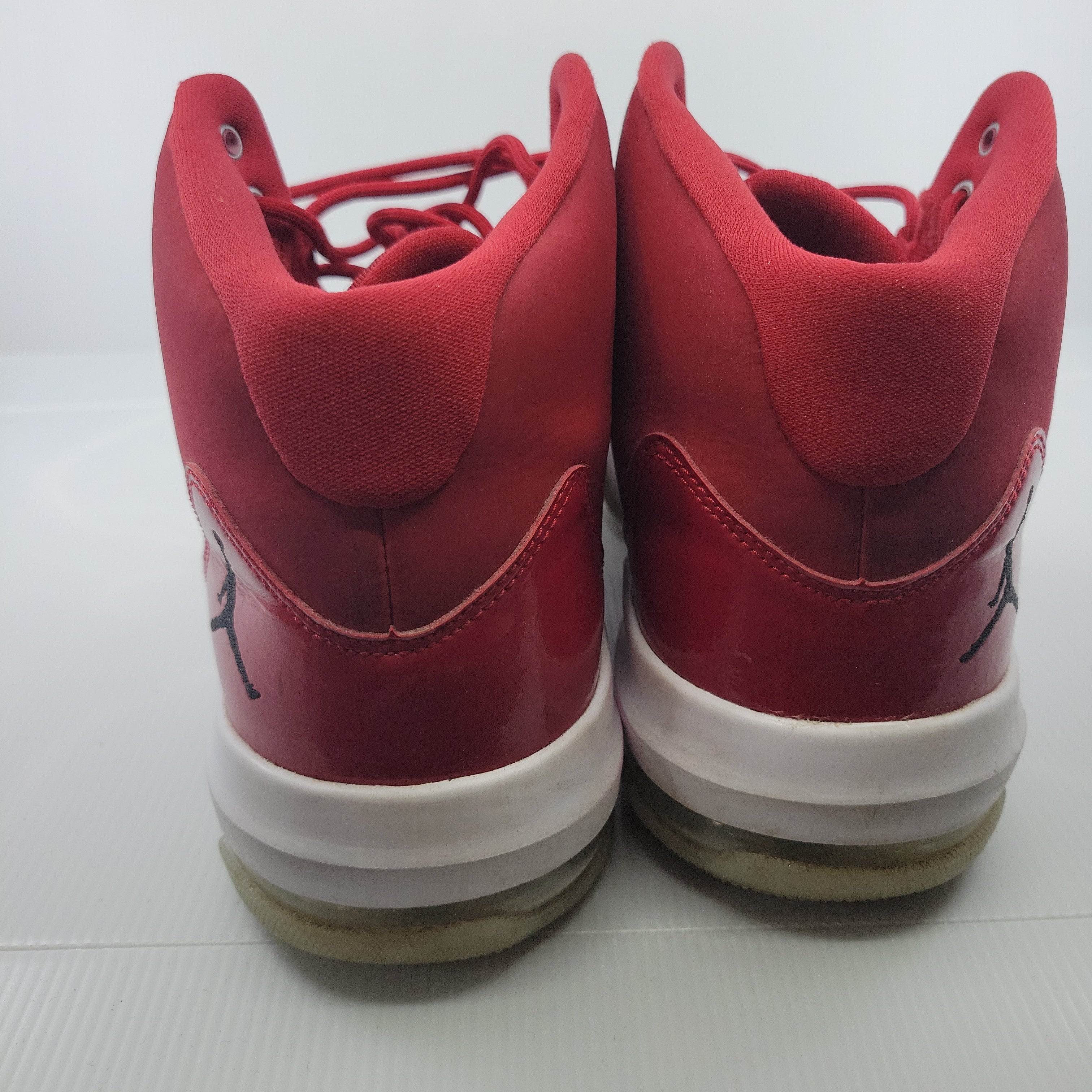 Nike jordan aura online red