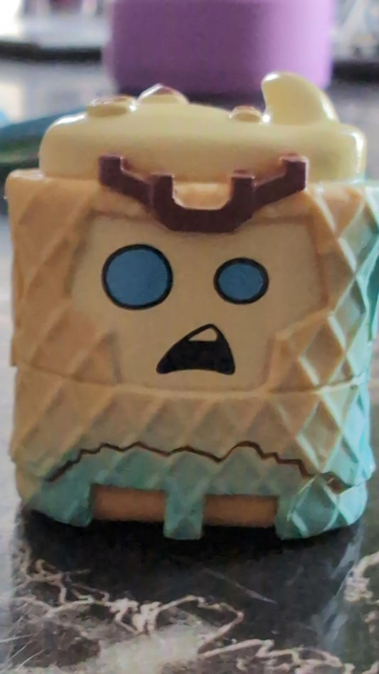 Transformers Botbots Disgusto Desserto Series 3 Spoiled Rottens 2019 figure